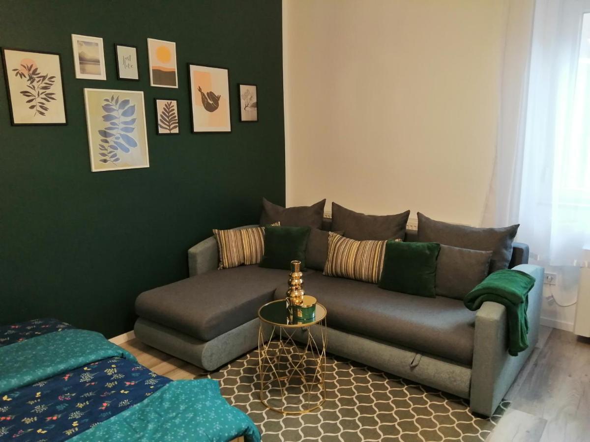 Hanna Apartman Szeged Buitenkant foto