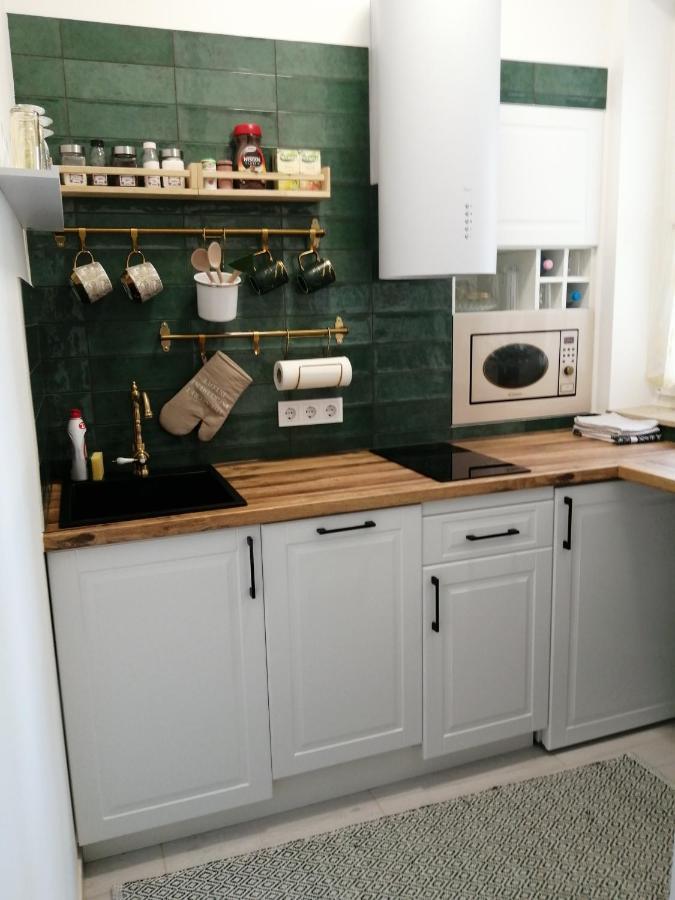 Hanna Apartman Szeged Buitenkant foto